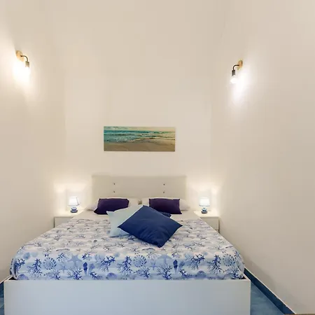 Appartamento Bassa marea, grazioso alloggio. Procida