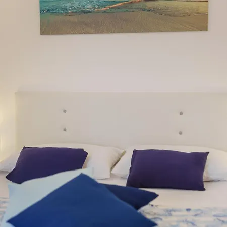 Bassa Marea, Grazioso Alloggio. Procida